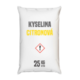 Distripark Kyselina citronová 25 kg - Kyselina citronová 25 kg (monohydrát) - běžně používaná v potravinách - kódové označení E330 - jako regulátor kyselosti a současně jako složka prodlužující trvanlivost výrobků.

Není to konzervační látka, ale snížením pH zvyšuje trvanlivost části vitamínů a živin. Kyselina citronová je organická sloučenina ze skupiny hydroxykarbolových kyselin, získávaná chemickou syntézou nebo citronovou fermentací očištěného cukru nebo škrobového hydrolyzátu s pomocí plísňových kultur. Zmínky o jejím rakovinotvorném působení nenacházejí žádné potvrzení.

Kyselina citronová je dostupná v balení:
25 kg pytel
300 kg polopaleta
1000 kg paleta
